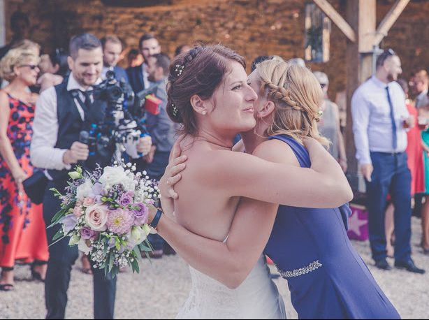 Brid hug